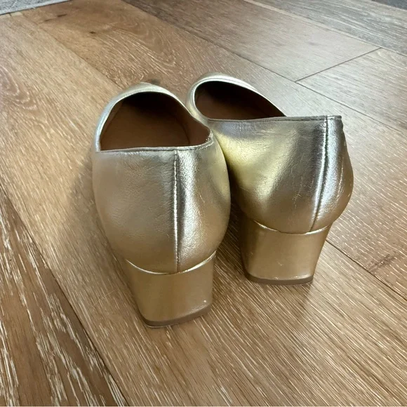 AQUATALIA
Pasha Metallic Office Pumps like new size 9 - Picture 7 of 13